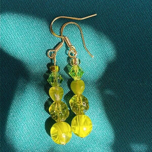💚 Handmade Czech glass + crystal dangle earrings ✨